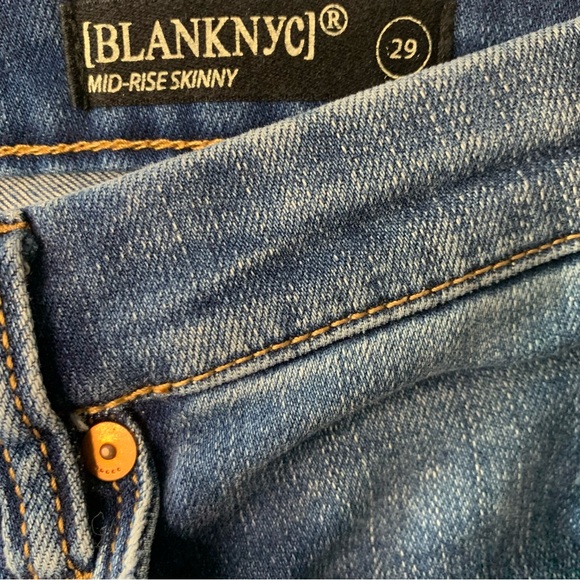 Blank NYC The Reade Crop Mid Rise Distressed Skinny Jeans Women's Size 29 - Picture 7 of 8